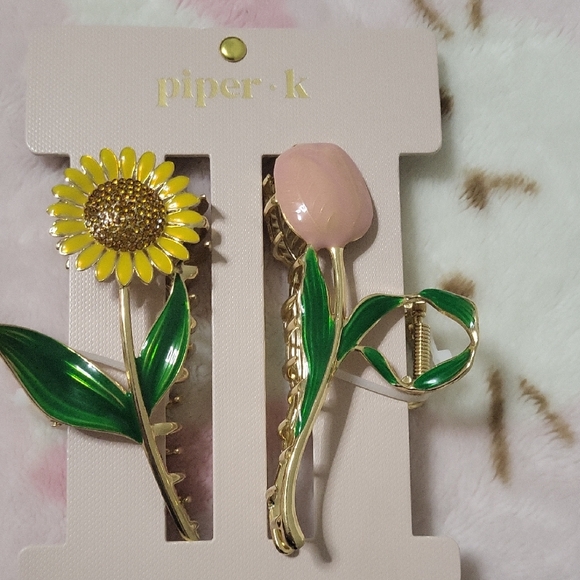 Piper K Hair Clip Set - Picture 2 of 5